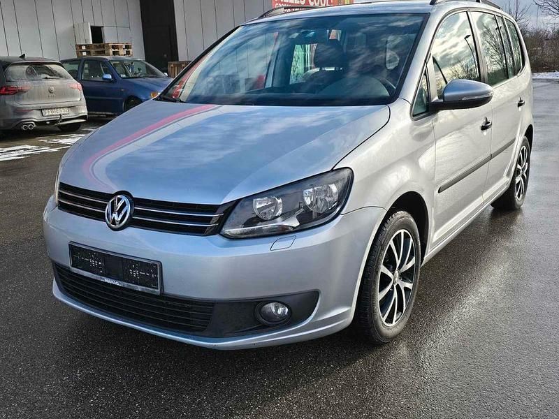 Silber Gebraucht 2014 VW Touran Van / Kleinbus | 6.800 € (Guter Preis) - Bild 1/4