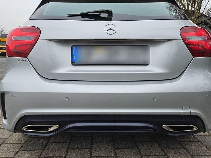 Gebraucht Mercedes A180 AMG 122 PS (89 kW) 2018 Silber Limousine