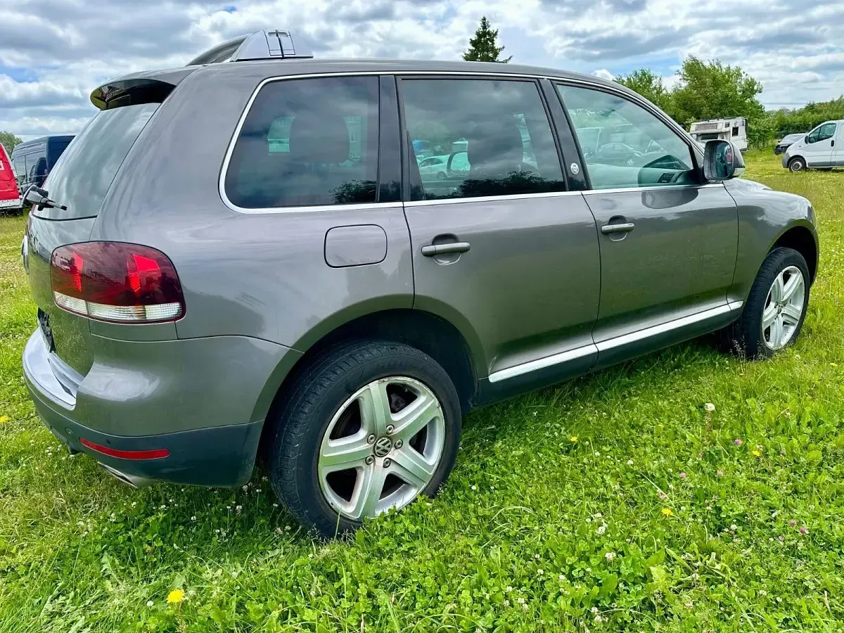 Gebraucht VW Touareg 239 PS (175 kW) 2009 Grau SUV