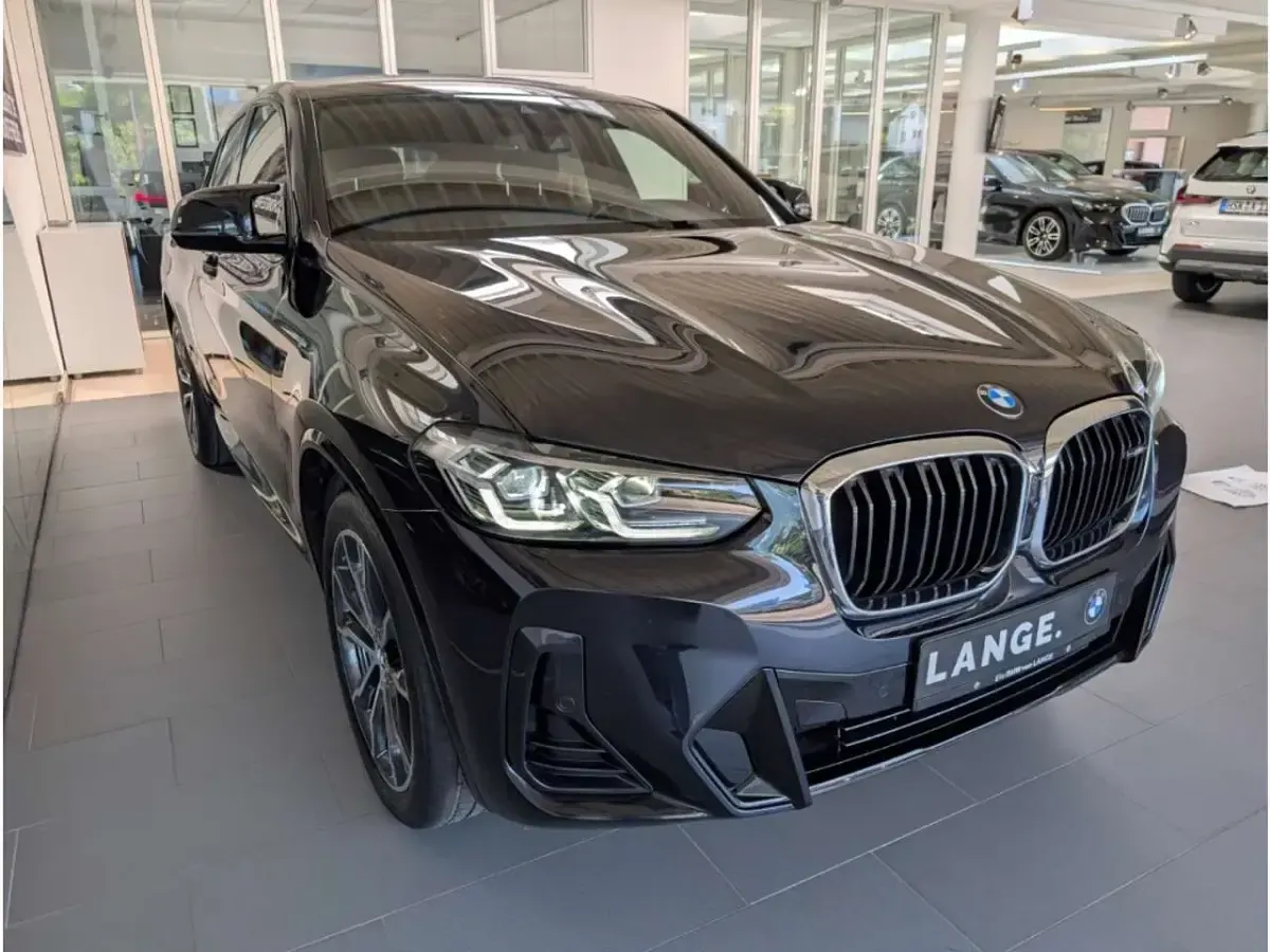 Gebraucht BMW X4 M Sport 360 PS (264 kW) 2022 Carbonschwarz metallic SUV