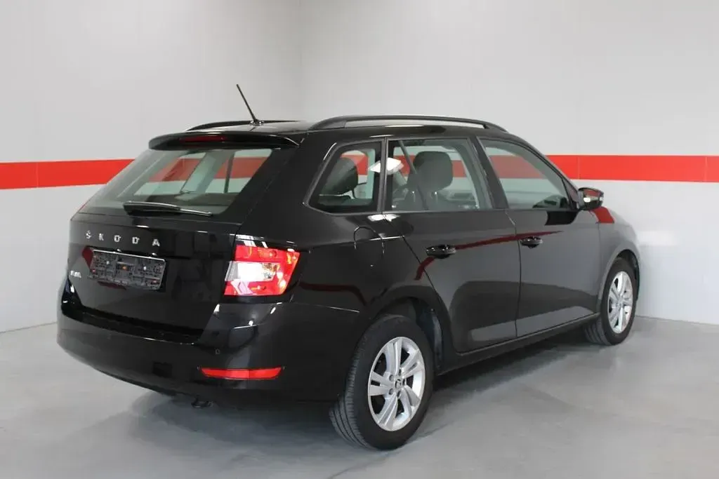 Gebraucht Skoda Fabia Ambition 95 PS (69 kW) 2022 Schwarz Kleinwagen