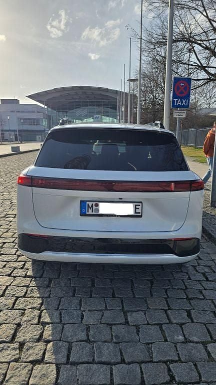 Gebraucht XPENG G9 258 kW (351 PS) 2025 Weiß SUV