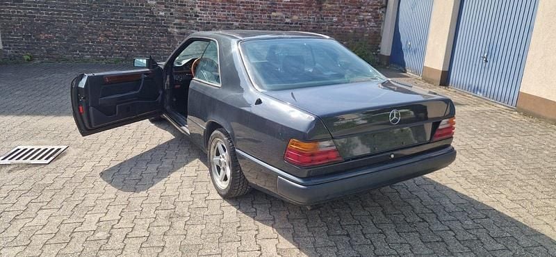 Gebraucht Mercedes E300 AMG 180 PS (132 kW) 1988 Grau Coupé