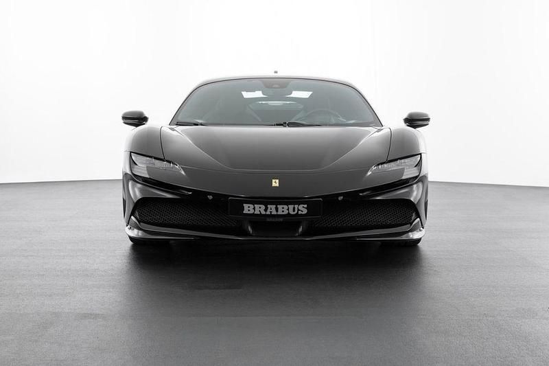 Gebraucht Ferrari SF90 797 PS (586 kW) 2021 Schwarz