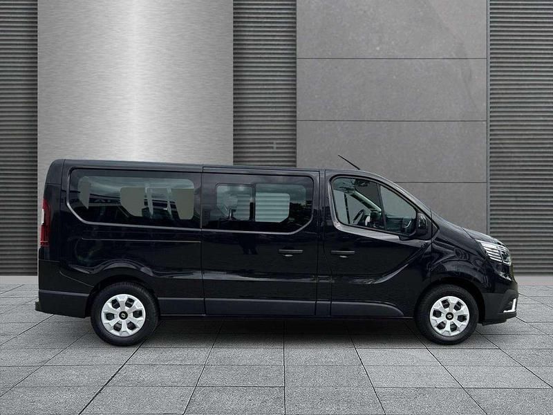 Tenebroschwarz Neu 2024 Renault Trafic Equilibre Van | 41.790 € (Superpreis) - Bild 1/4