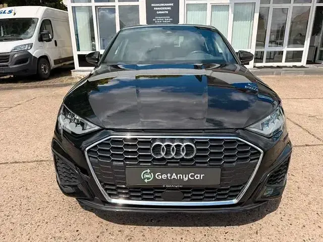 Usado Audi A3 S-Line 150 HP (110 kW) 2021 Andere Sedan