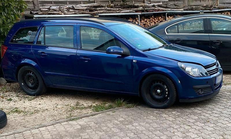 Gebraucht Opel Astra 105 PS (77 kW) 2005 Kombi