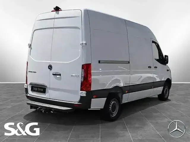 Gebraucht Mercedes Sprinter 170 PS (125 kW) 2024 Arktikweiß Van