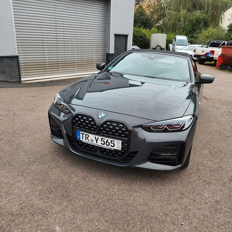 Grau Gebraucht 2021 BMW 430 Cabriolet M Sport Cabrio | 39.900 € (Guter Preis) - Bild 1/4