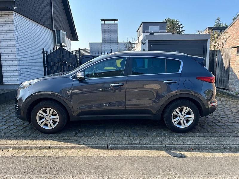 Gebraucht Kia Sportage Vision 132 PS (97 kW) 2017 Grau SUV