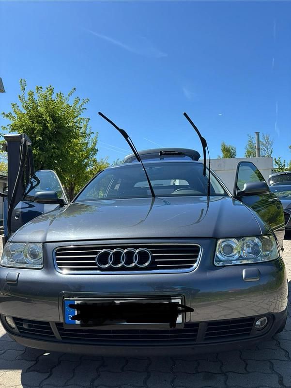 Grau Gebraucht 2003 Audi A3 Kleinwagen | 900 € (Guter Preis) - Bild 1/4