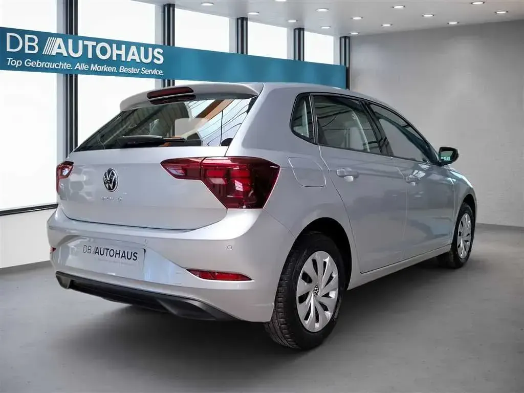Gebraucht VW Polo Life 95 PS (69 kW) 2023 Silber Kleinwagen