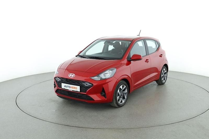 Rot Gebraucht 2025 Hyundai i10 Trend Kleinwagen | 17.220 € (Fairer Preis) - Bild 1/3