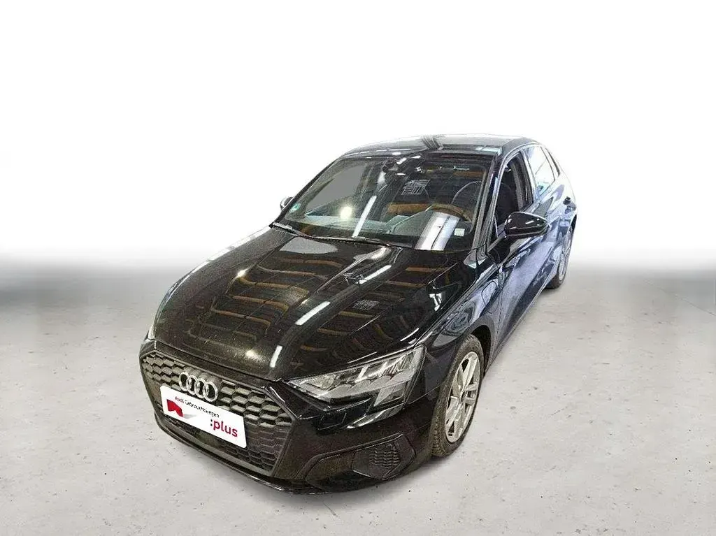 Używany Audi A3 Advanced 150 KM (110 kW) 2022 Czarny Sedan/Limuzyna