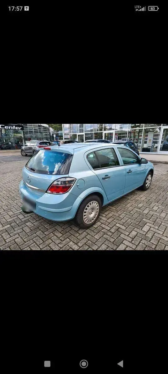 Używany Opel Astra 90 KM (66 kW) 2009 Niebieski Coupe