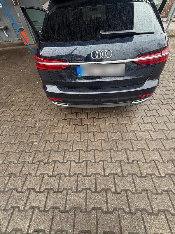 Gebraucht Audi A6 163 PS (119 kW) 2019 Blau Kombi