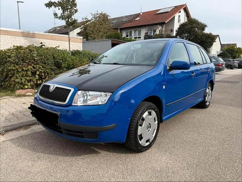 Blau Gebraucht 2004 Skoda Fabia Kleinwagen | 1.000 € (Guter Preis) - Bild 1/4