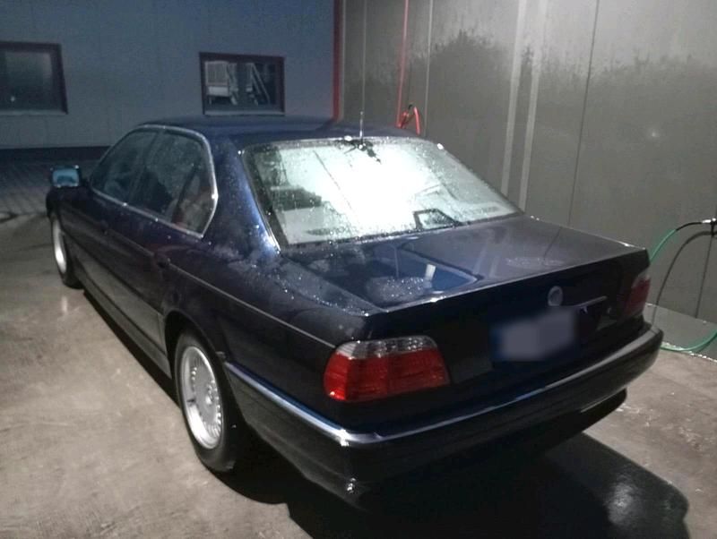 Gebraucht BMW 735 235 PS (172 kW) 1997 Blau Limousine