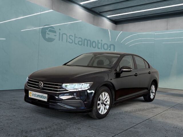 Gebraucht VW Passat Basis 150 PS (110 kW) 2022 Schwarz Limousine