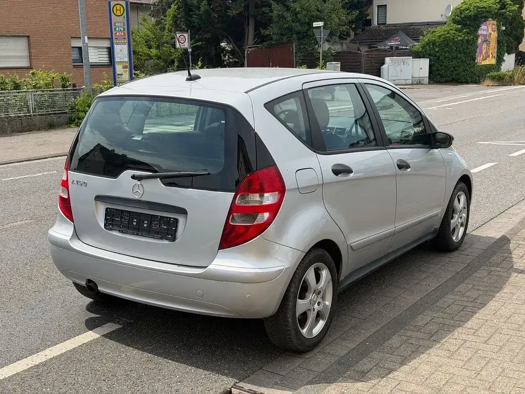 Gebraucht Mercedes A150 95 PS (69 kW) 2007 Silber Limousine