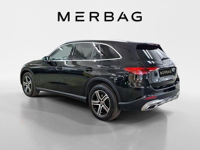 Gebraucht Mercedes GLC220 197 PS (144 kW) 2023 Schwarz SUV