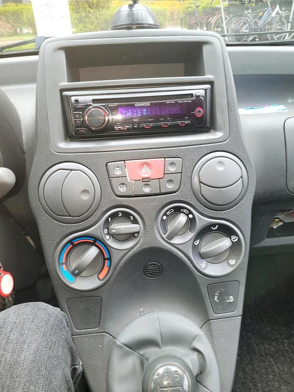 Gebraucht Fiat Panda 54 PS (39 kW) 2009 Weiß Kleinwagen