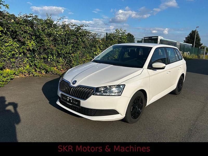 Weiß Gebraucht 2021 Skoda Fabia Kombi | 11.590 € (Superpreis) - Bild 1/4