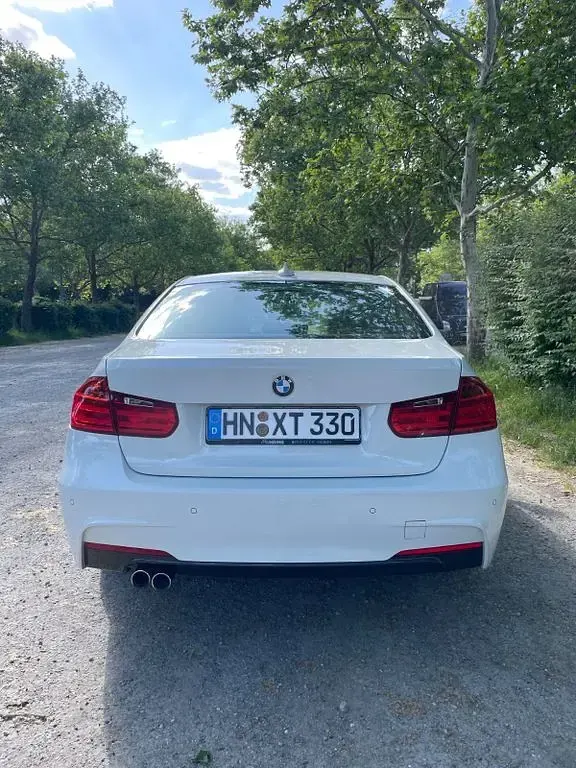 Gebraucht BMW 330 M Sport 258 PS (189 kW) 2013 Weiß Limousine