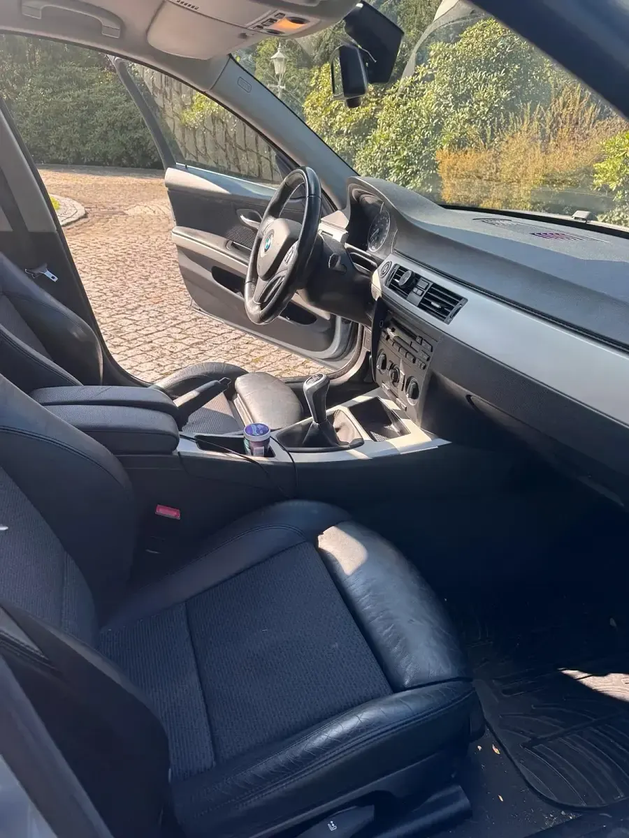 Gebraucht BMW 330 310 PS (228 kW) 2009 Blau Limousine