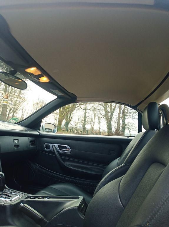 Gebraucht Mercedes SLK200 163 PS (119 kW) 2004 Silber Cabrio