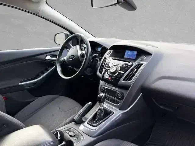 Käytetty Ford Focus ST 250 HP (183 kW) 2013 Valkoinen Farmari