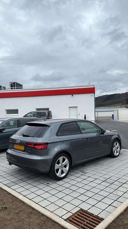 Gebraucht Audi A3 S-Line 105 PS (77 kW) 2014 Kleinwagen