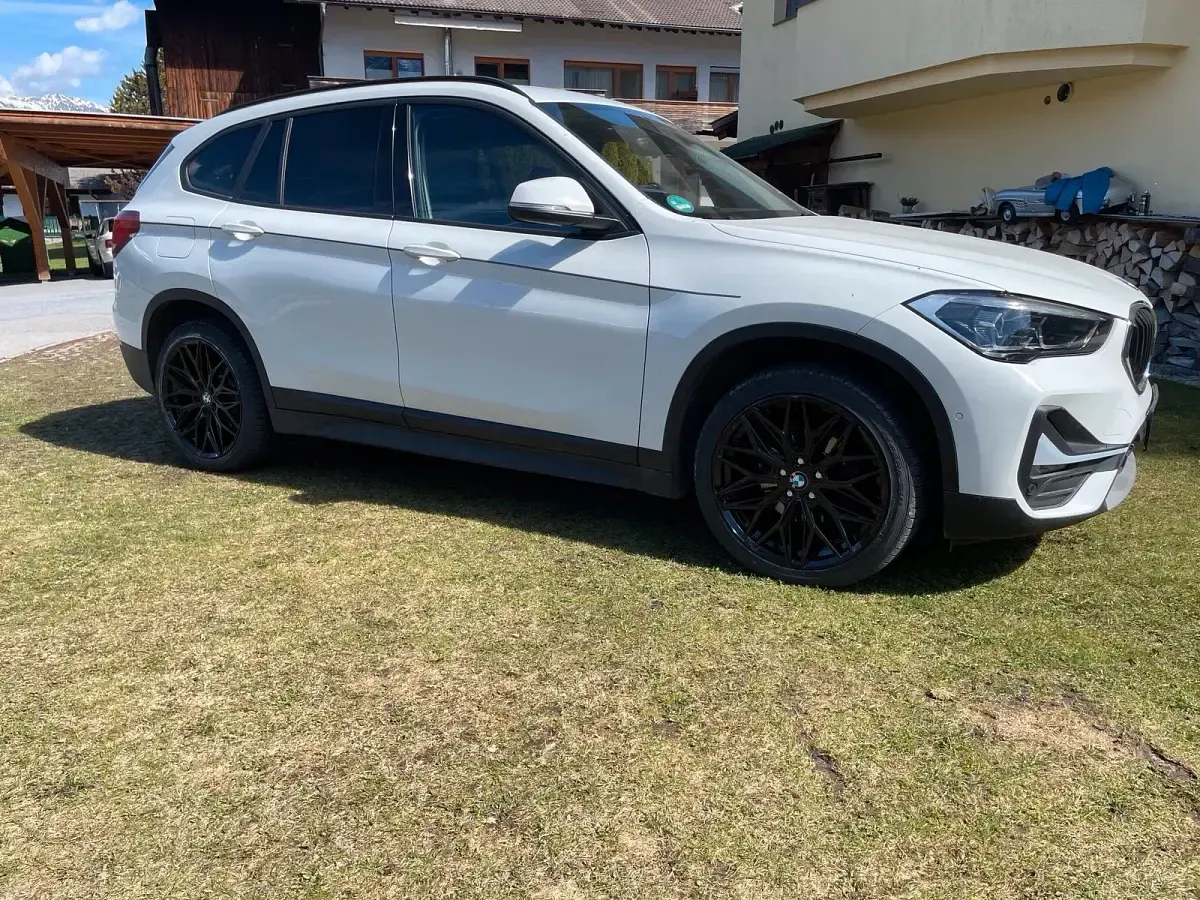 Gebraucht BMW X1 150 PS (110 kW) 2022 Weiß SUV