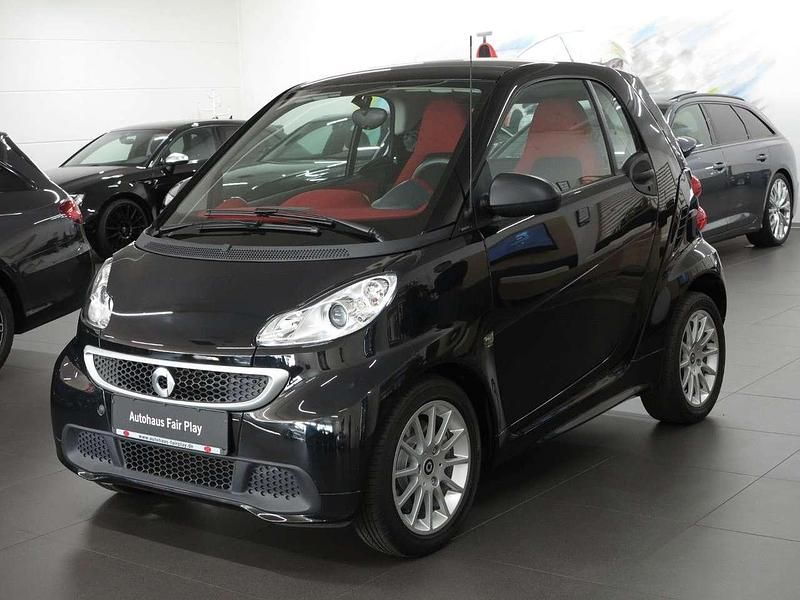 Deep black Gebraucht 2012 Smart ForTwo Coupé Coupé | 8.790 € (Teuer) - Bild 1/4