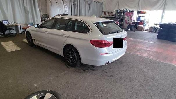 Gebraucht BMW 520 190 PS (139 kW) 2020 Weiß Limousine