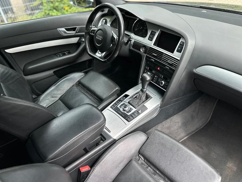 Grau Gebraucht 2011 Audi A6 S-Line Kombi | 3.900 € - Bild 1/4