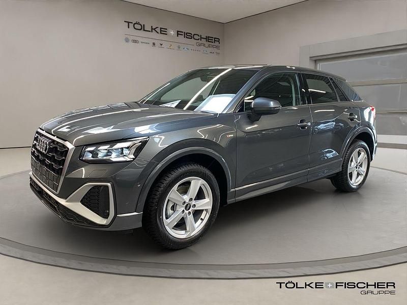 Gebraucht Audi Q2 S-Line 150 PS (110 kW) 2025 Daytonagrau perleffekt SUV