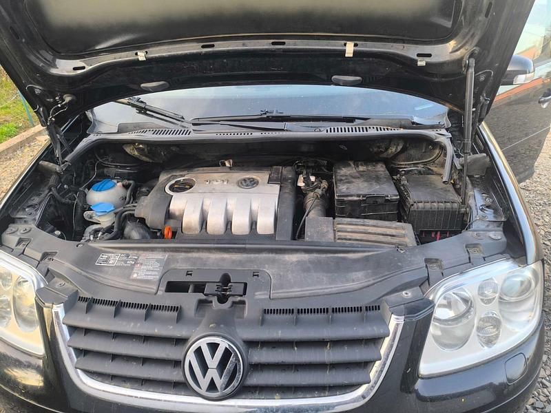 Gebraucht VW Touran 105 PS (77 kW) 2006 Schwarz Van / Kleinbus