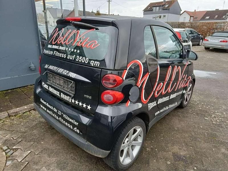 Gebraucht Smart ForTwo Coupé 61 PS (44 kW) 2009 Schwarz Coupé