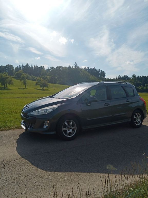 Grau Gebraucht 2008 Peugeot 308 Kombi | 850 € (Superpreis) - Bild 1/4