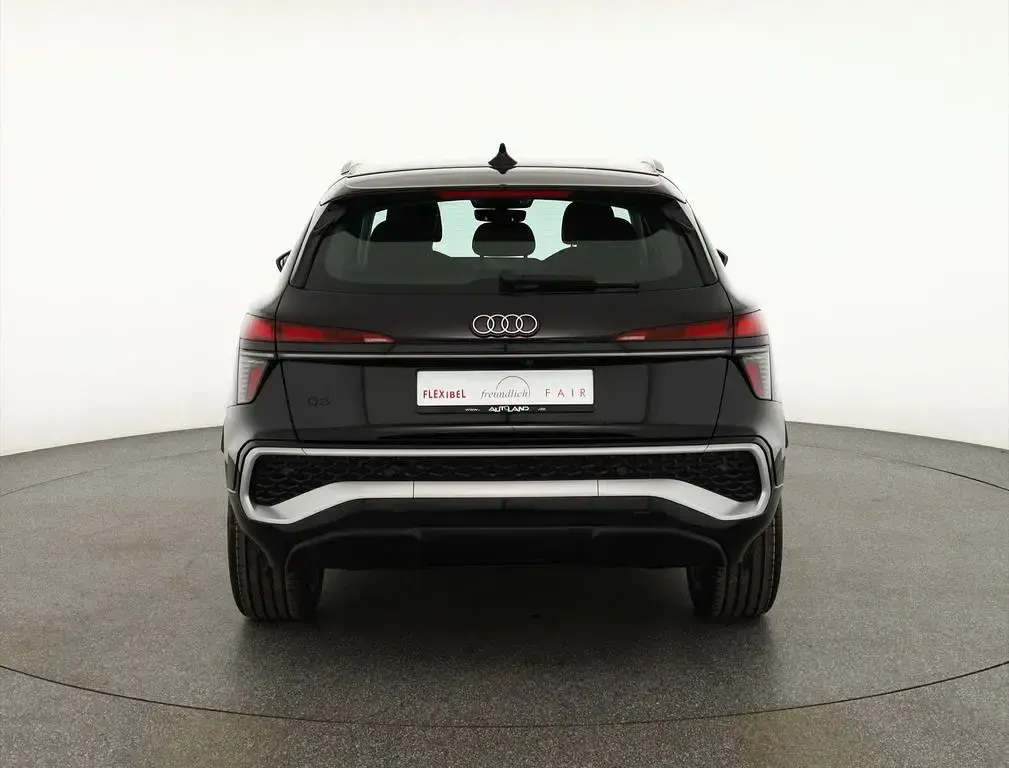 Neu Audi Q3 S-Line 150 PS (110 kW) 2025 Schwarz SUV