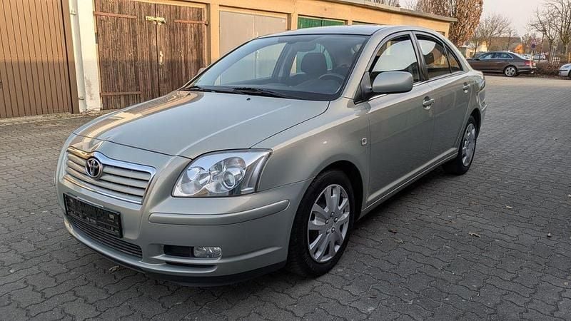 Gebraucht Toyota Avensis 147 PS (108 kW) 2004 Limousine