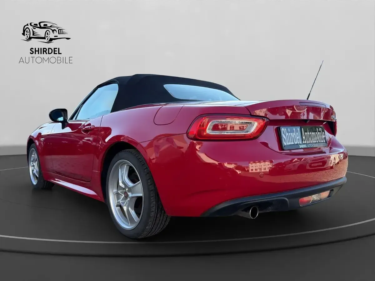 Gebraucht Fiat 124 Spider Lusso 140 PS (102 kW) 2018 Rot Cabrio
