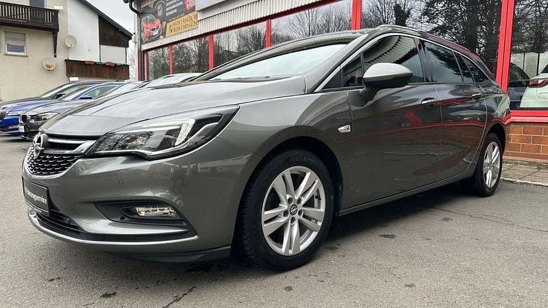 Gebraucht Opel Astra 150 PS (110 kW) 2018 Grau Kombi