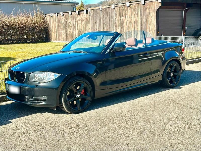 Gebraucht BMW 123 Cabriolet 204 PS (150 kW) 2009 Schwarz Cabrio