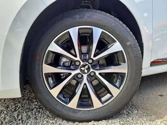 Gebraucht Mitsubishi Colt Plus 138 PS (101 kW) 2025 Weiss Kleinwagen
