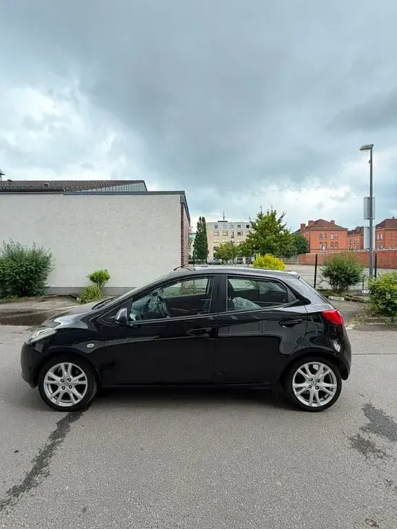 Gebraucht Mazda 2 103 PS (75 kW) 2009 Schwarz Kleinwagen