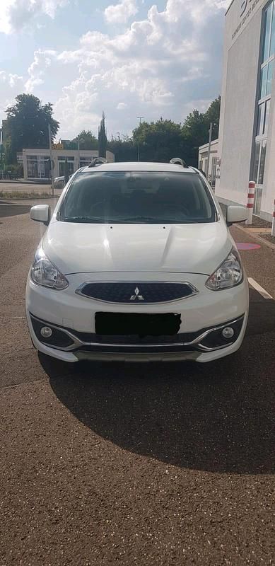 Weiß Gebraucht 2018 Mitsubishi Space Star Kleinwagen | 4.950 € (Fairer Preis) - Bild 1/4