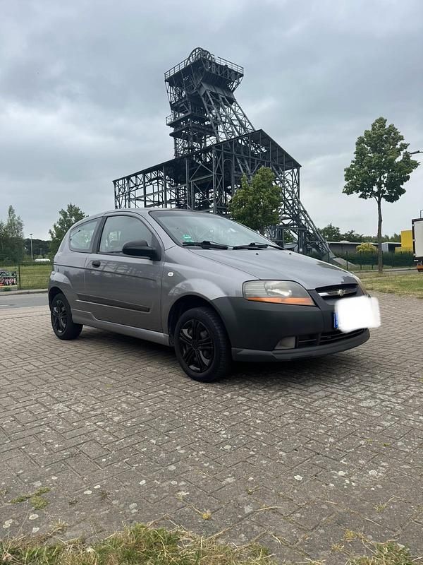 Grau Gebraucht 2006 Chevrolet Kalos Kleinwagen | 800 € (Guter Preis) - Bild 1/4