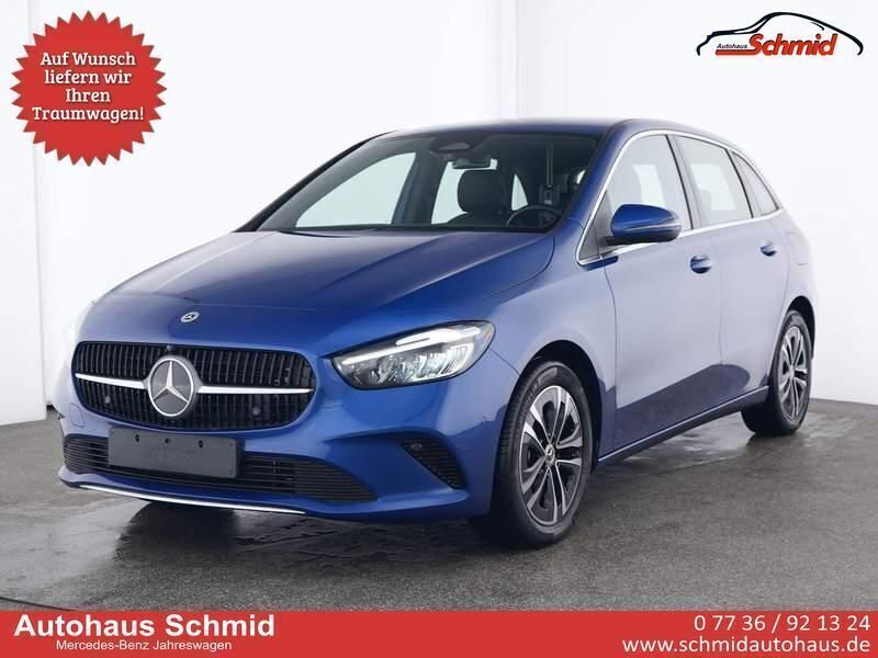 Spektralblau metallic Gebraucht 2023 Mercedes B250e Van / Kleinbus | 32.444 € (Guter Preis) - Bild 1/4